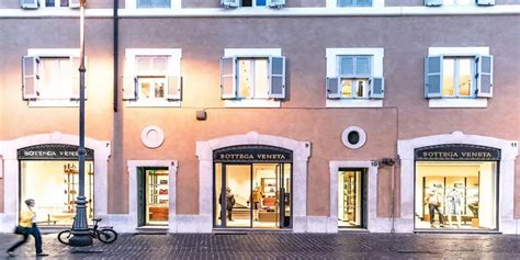 hermes corso venezia|Via del Corso Shopping Street in Rome: Useful Information, Shops.